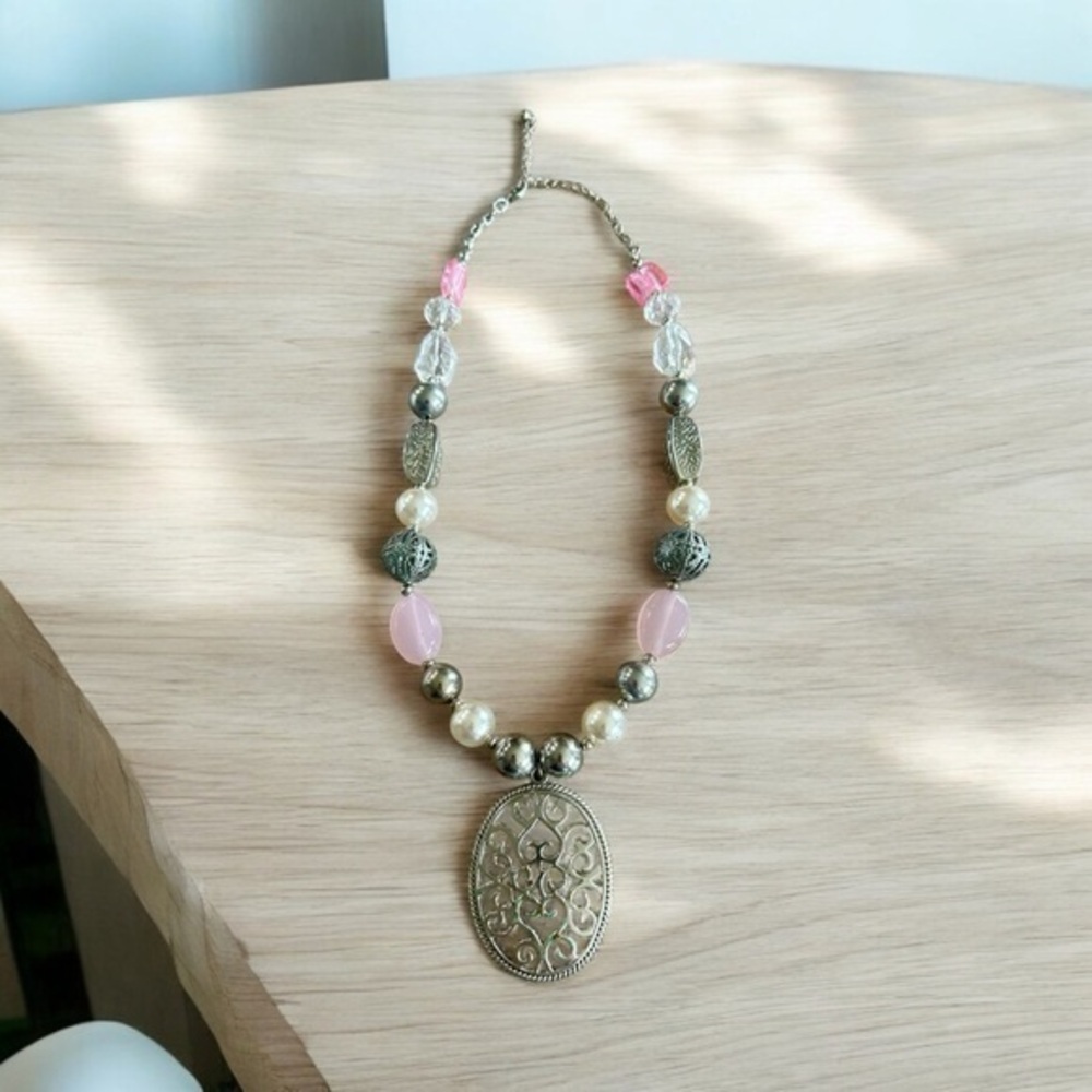 Beautiful Chunky Beaded Statement Necklace - Pink and White - Silver Tone